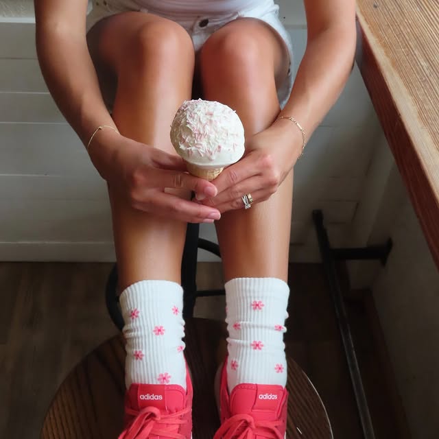 Instagram post preview from @bombas